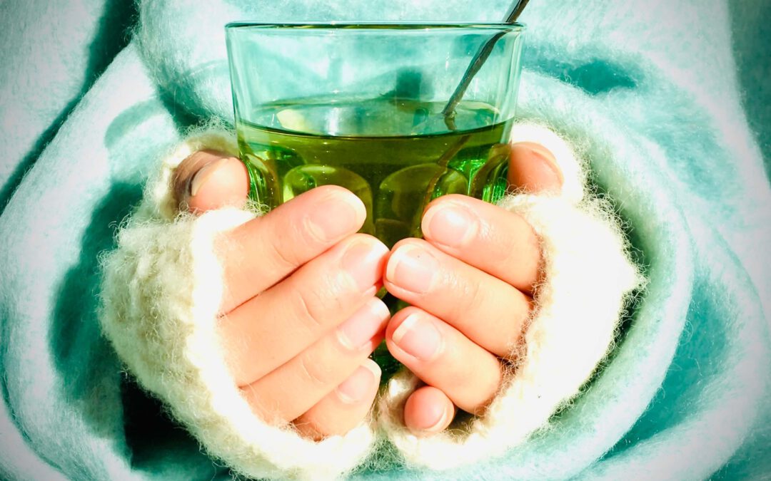 Heißes Wasser im Ayurveda: Dein Detox-Elixier im Winter