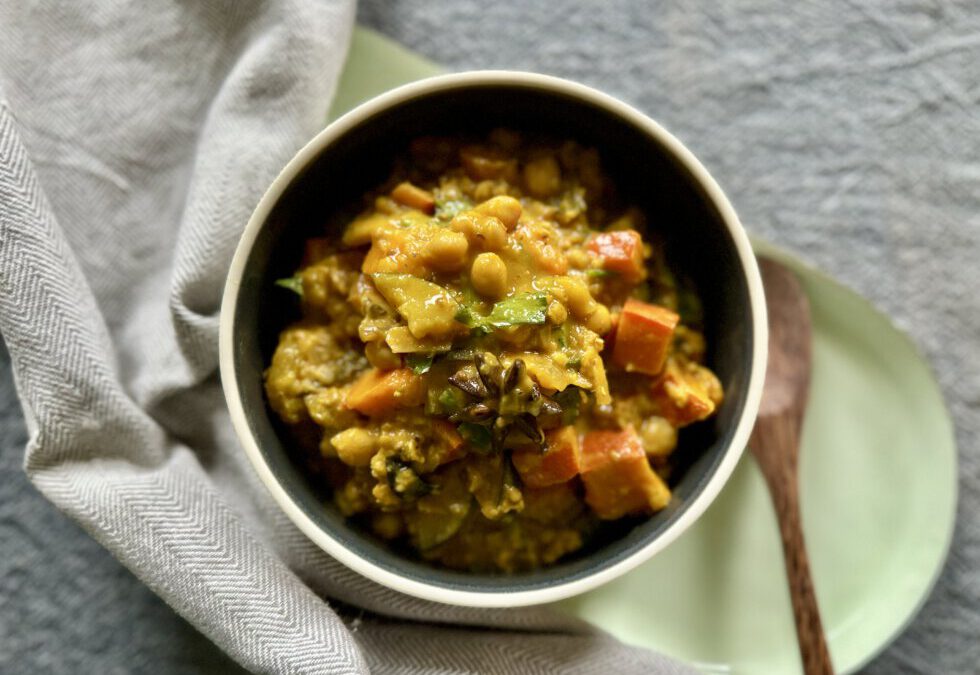 Herbstliche Balance mit einem wärmenden Herbst-Gemüse-Dal